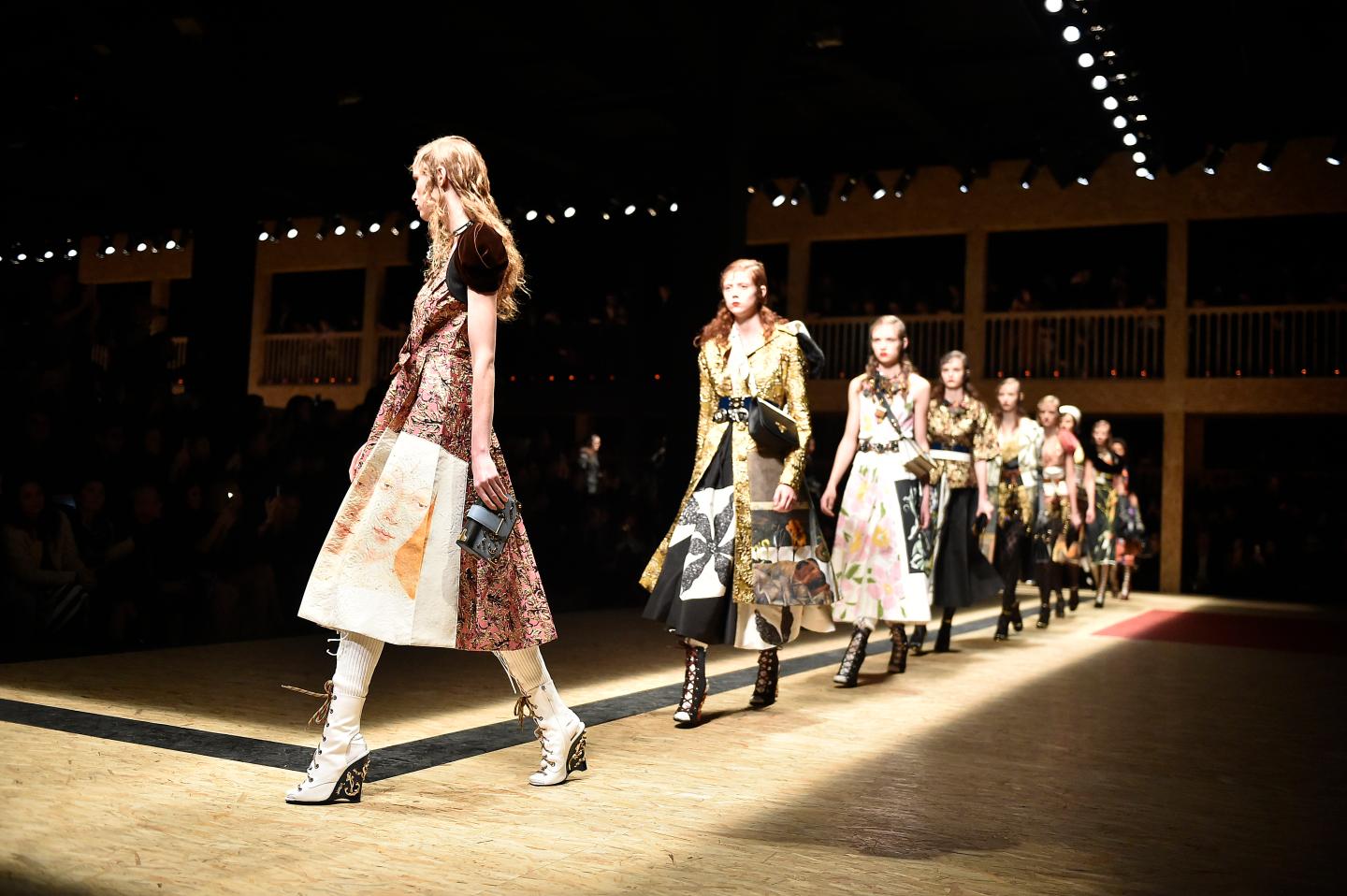Prada - Runway RTW - Fall 2016 - Milan Fashion Week