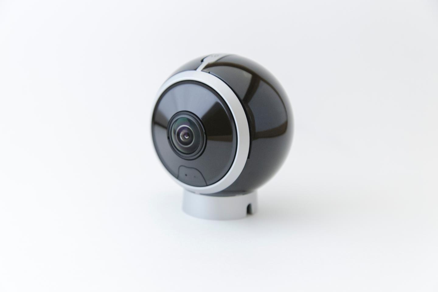 This VR Camera Comes With YouTube 360 Integration