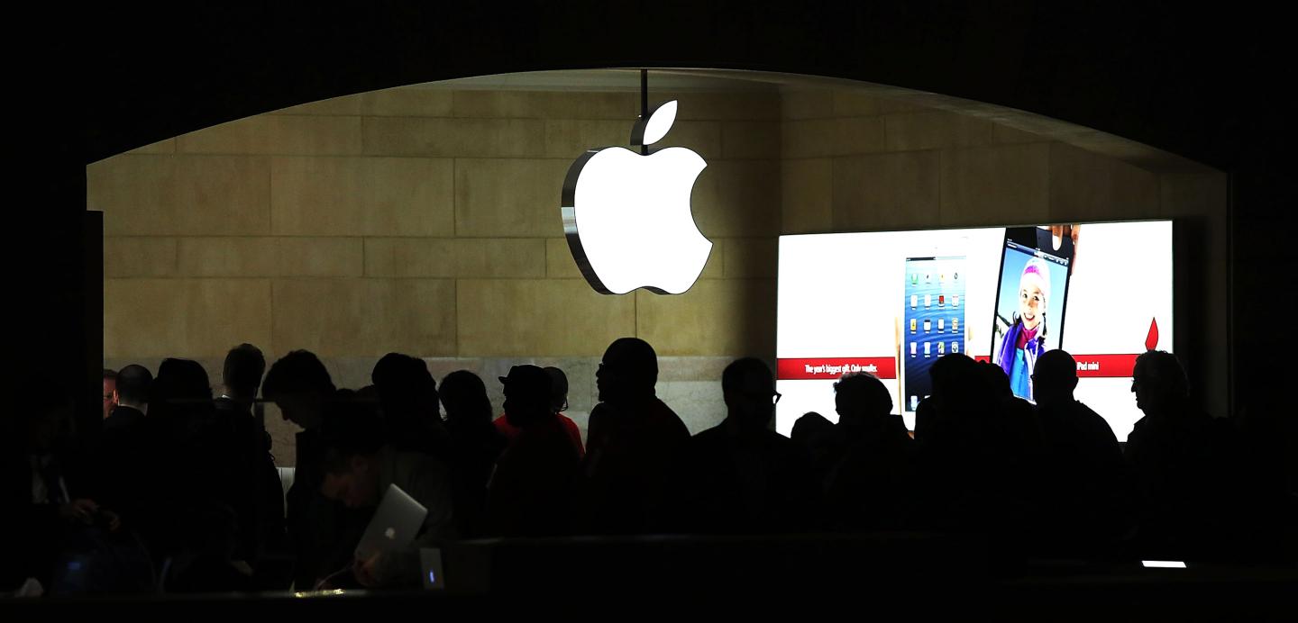 FBI Warned Apple About iPhone Vulnerability