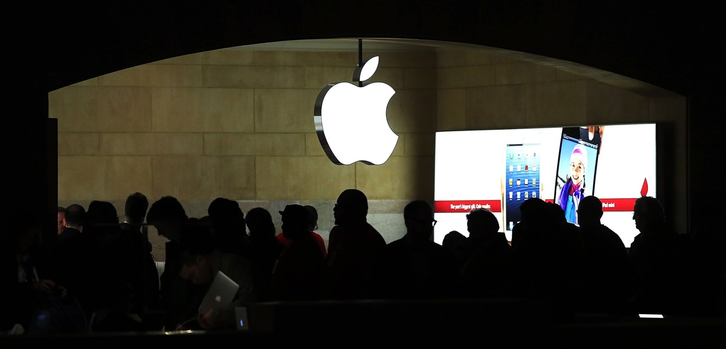 FBI Warned Apple About iPhone Vulnerability
