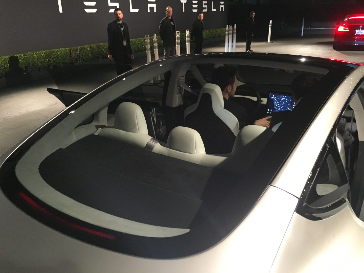 Tesla Plans Big Stock Sale To Finance Model 3 Production