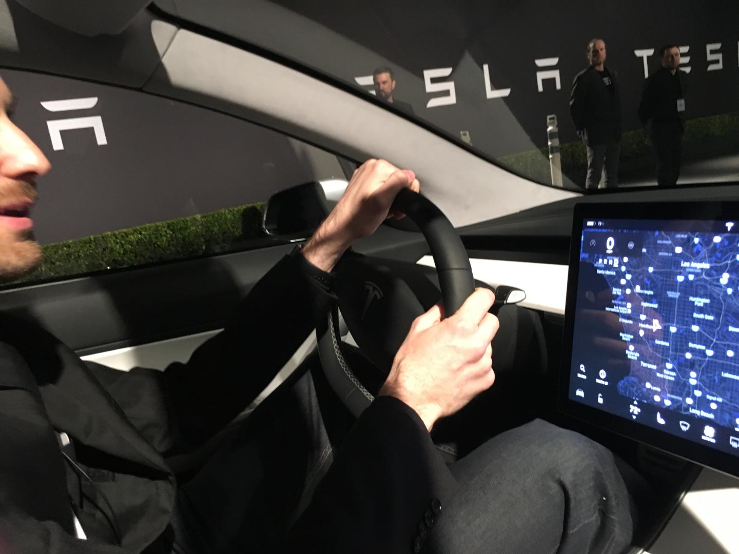 Regulator on Tesla Autopilot Death Says One Incident Won’t Derail Tech