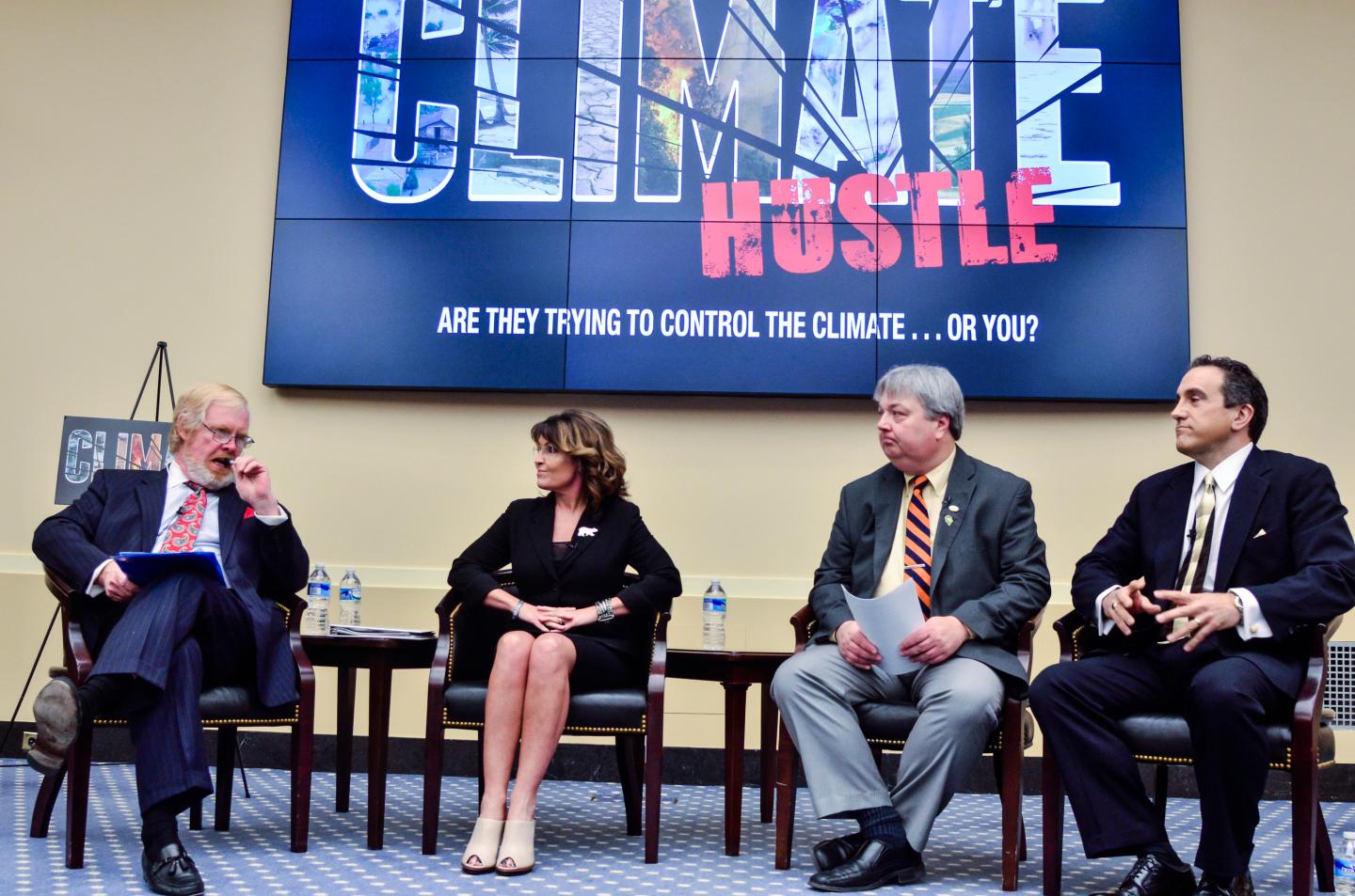 Sarah Palin Weirdly Attacks Bill Nye: ‘As Much A Scientist As I Am’