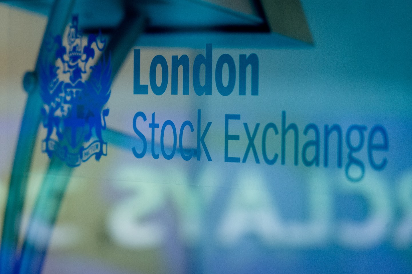 BRITAIN-ECONOMY-FINANCE-STOCKS