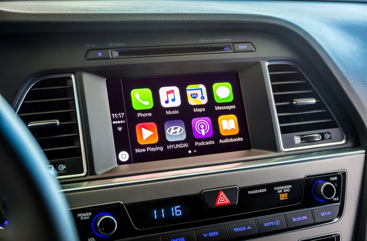 HYUNDAI ADDS APPLE CARPLAY SUPPORT TO 2016 SONATA