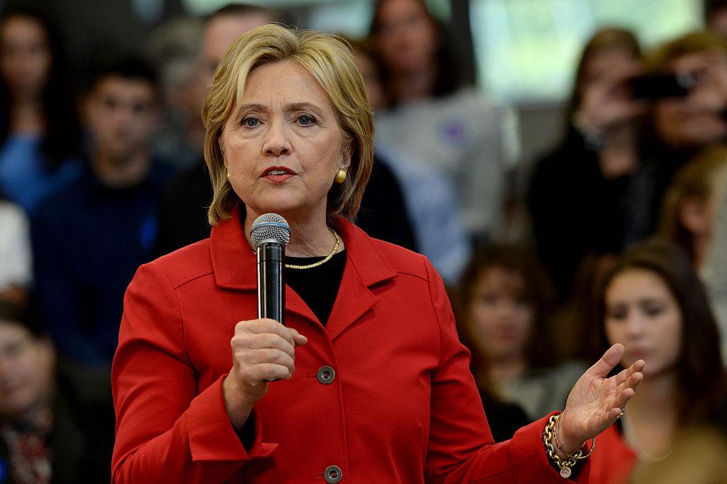 Democratic Presidential Candidate Hillary Clinton Campaigns In New Hampshire