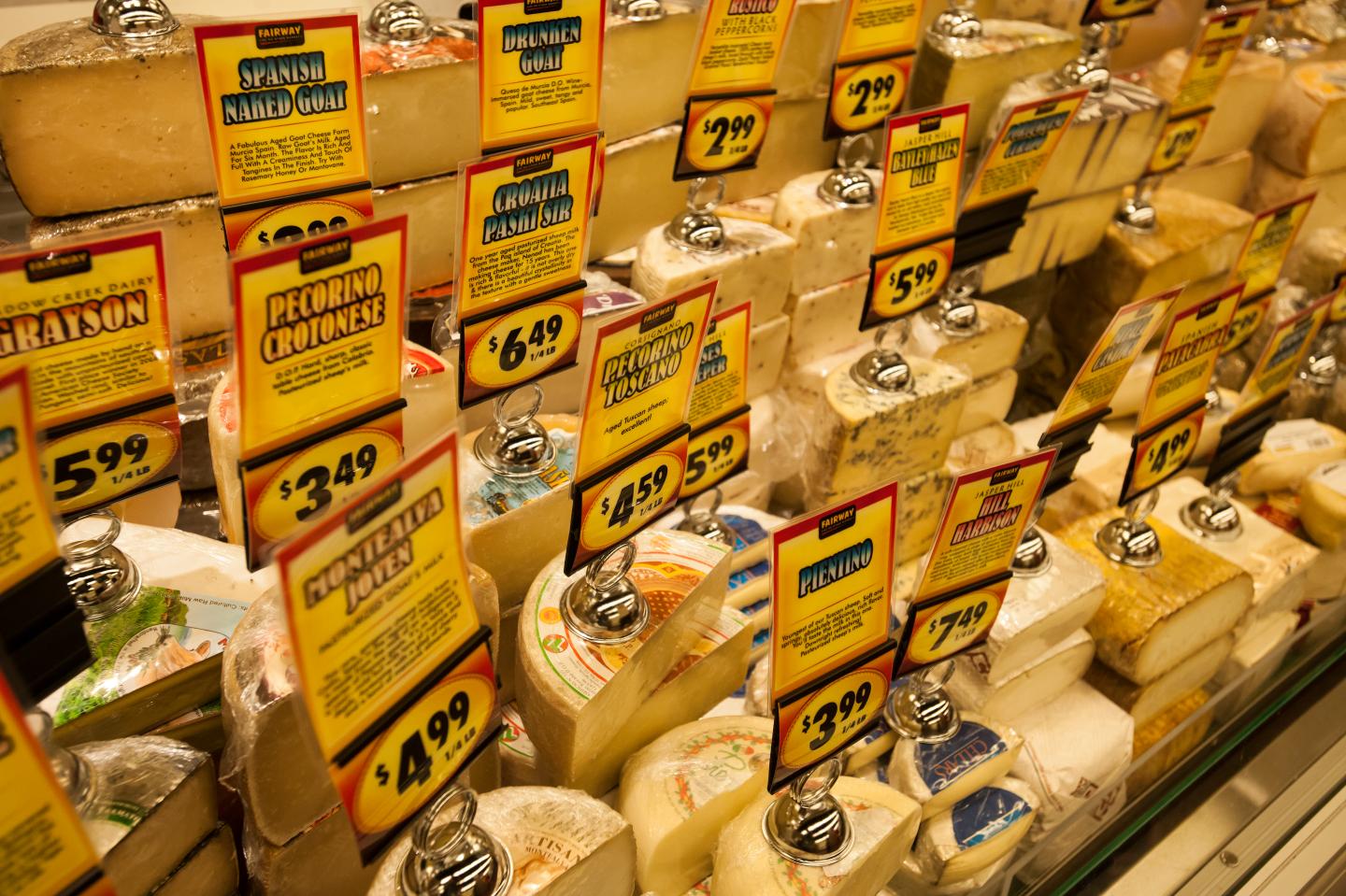 Fairway supermarkets experiences "significent losses"