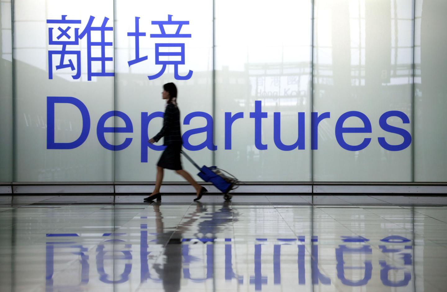 Cathay Pacific Airways Posts Profit