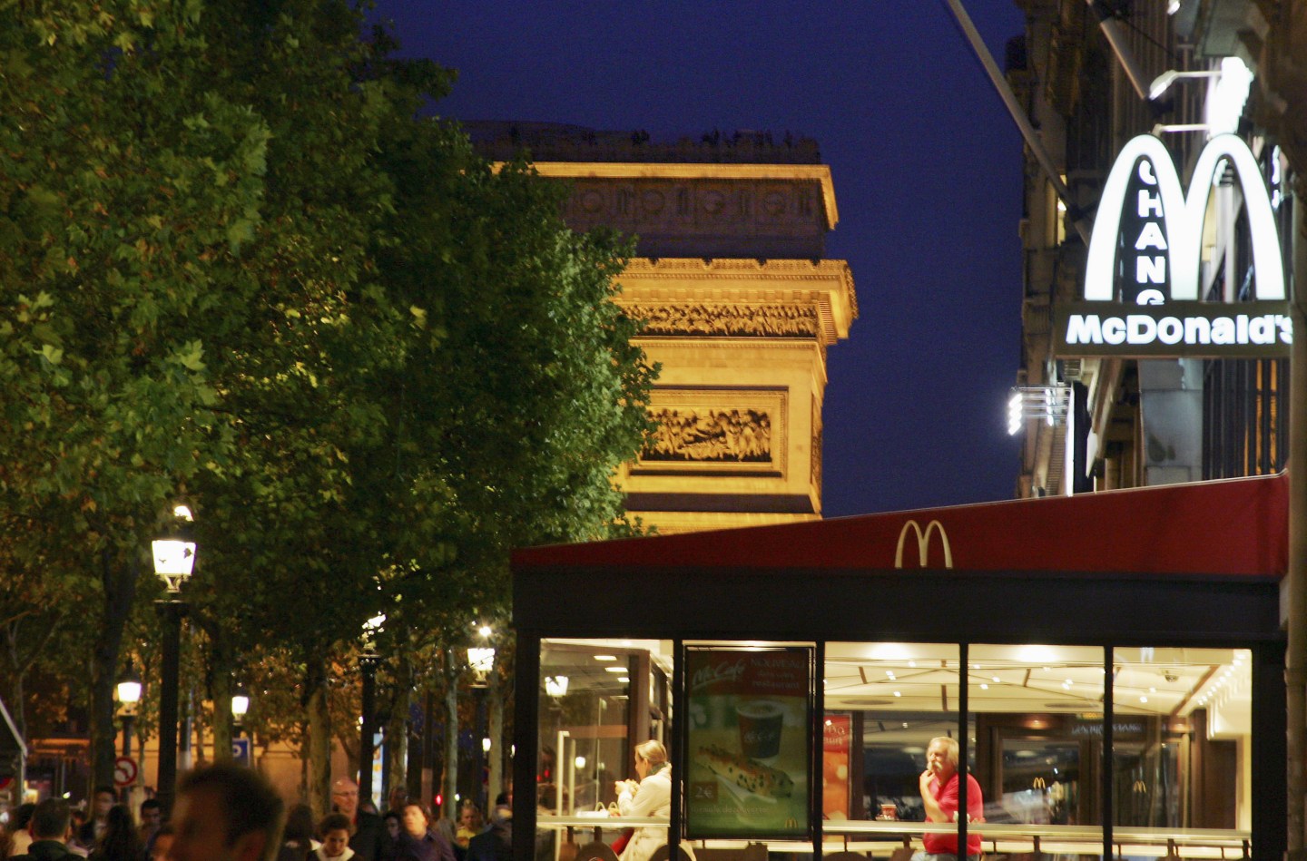 DISTRIBUTION-ILLUSTRATION