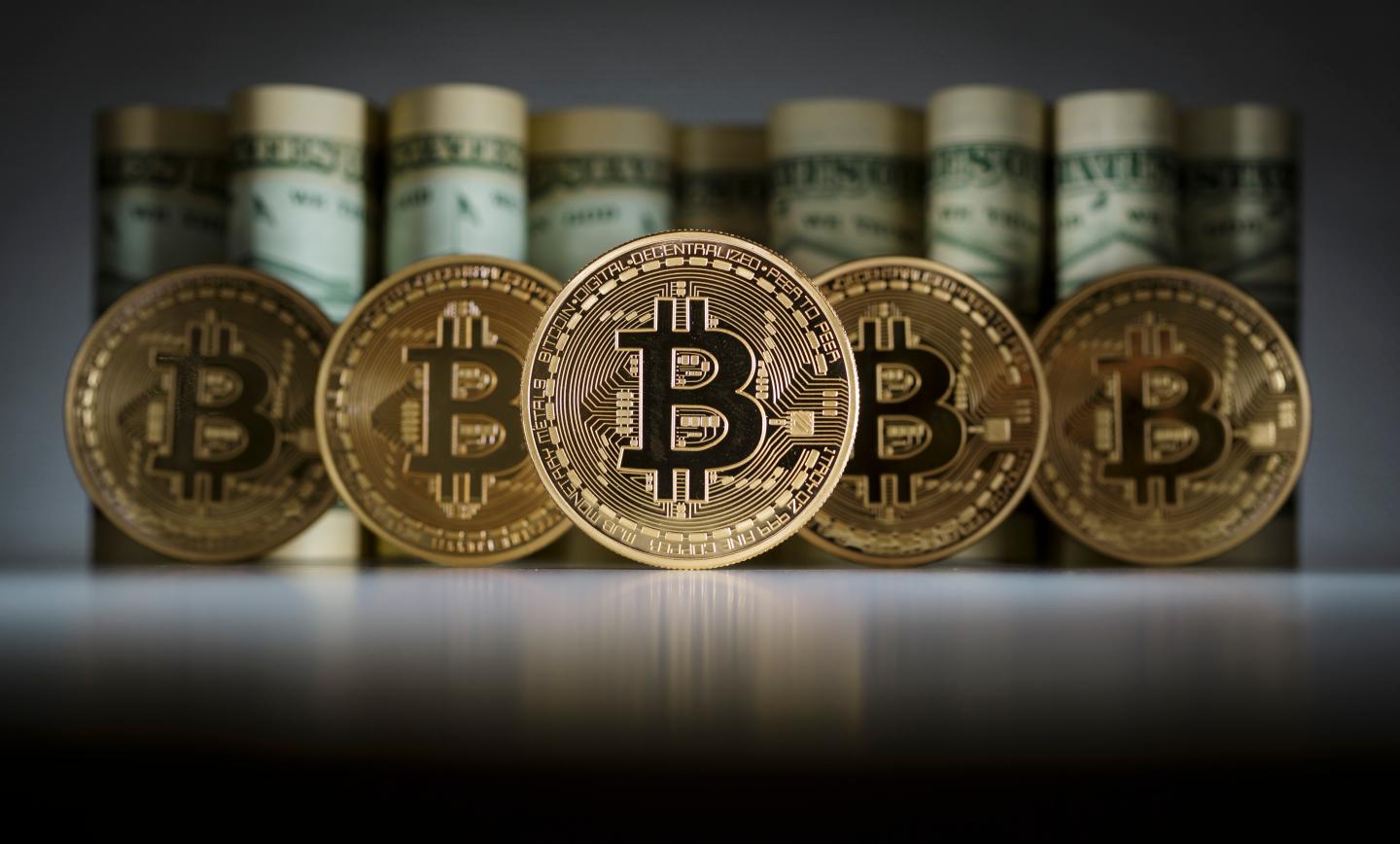 As Global Currencies Plunge Over Brexit, Investors Turn to Bitcoin
