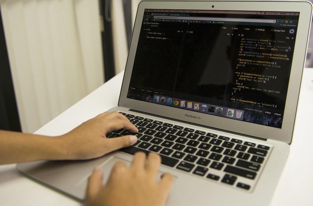 Some Coding Boot Camps Stumble in a Crowded Field