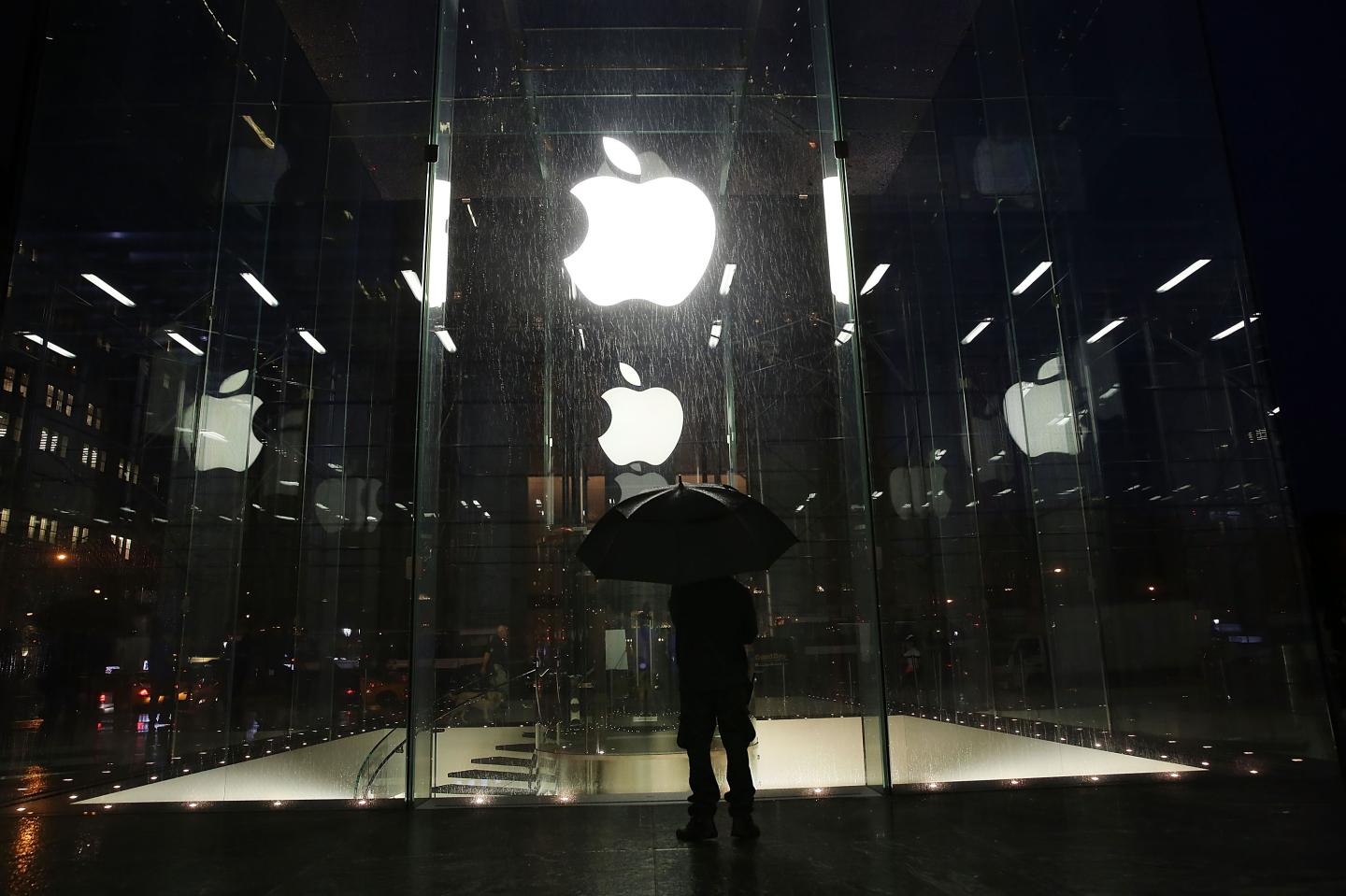Apple's New iPad Air Goes On Sale