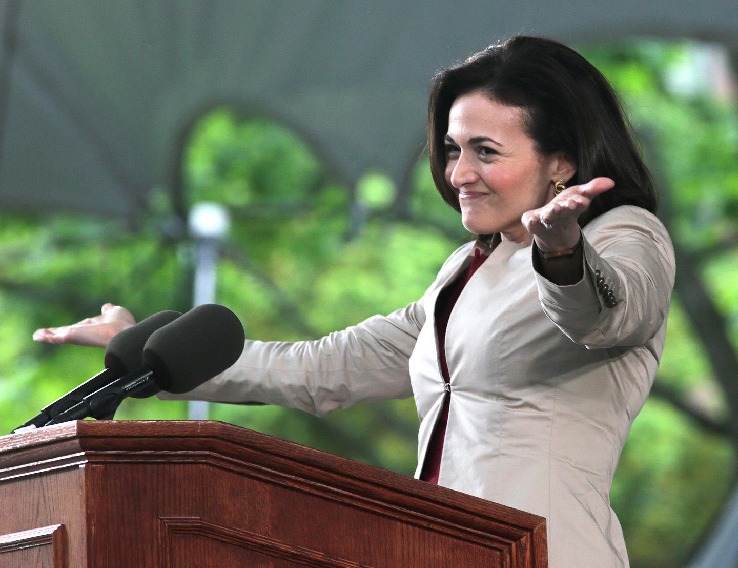 Sheryl Sandberg Addresses Harvard Graduates