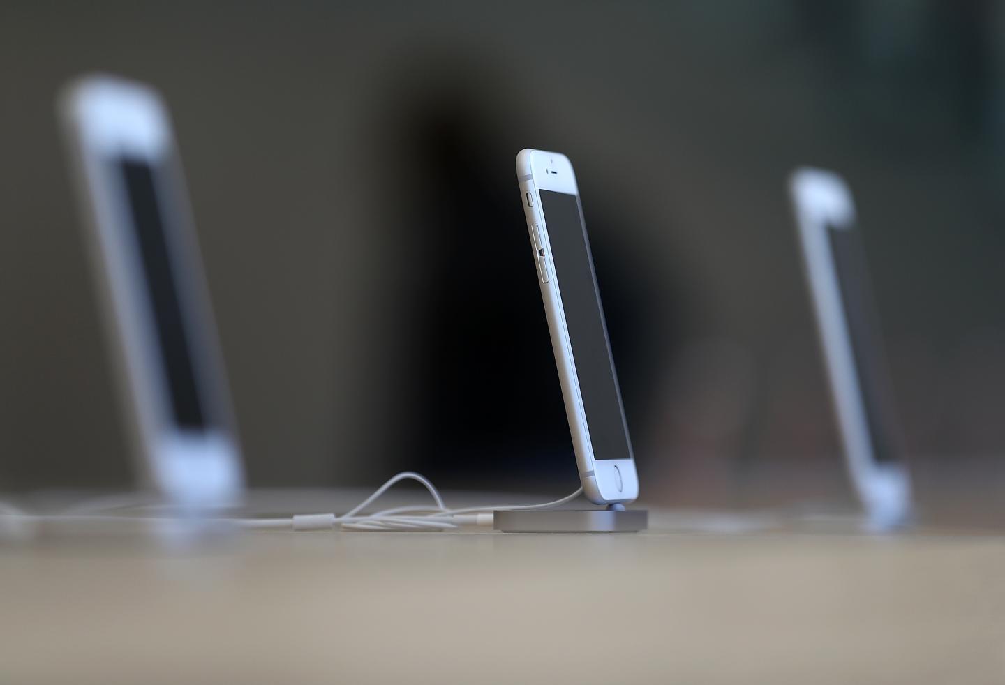 Apple’s Snazzy iPhones Switching to 3-Year Lifecycle: Report