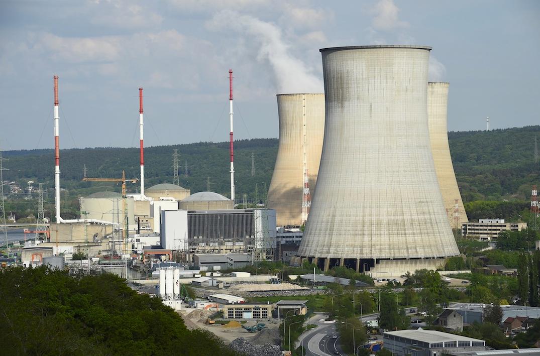 California Sets Deadline to Close Its Last Operating Nuclear Power Plant