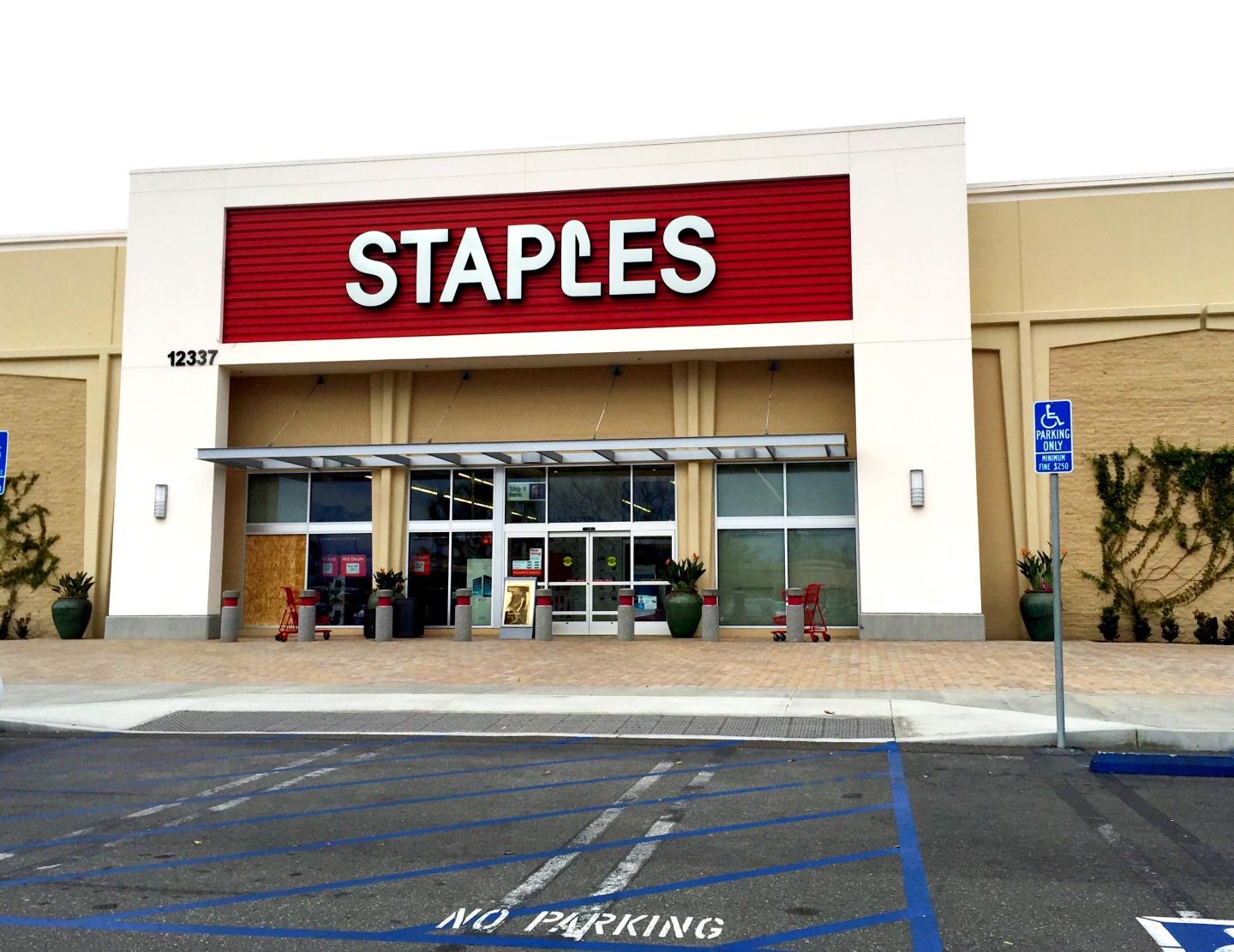 Staples Closing Another 70 Stores as North American Sales Sink