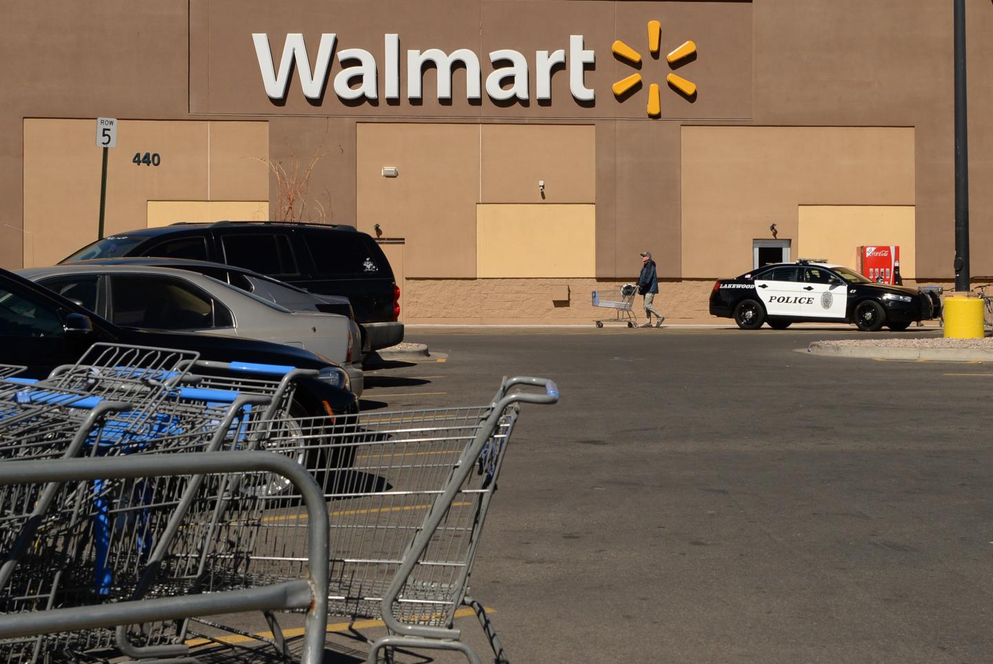Police Have Killed a Gunman Who Took Hostages at a Texas Walmart