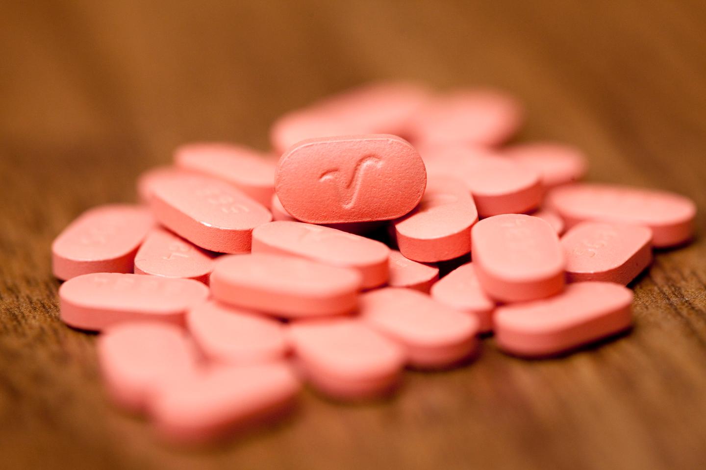 Lawmakers Want to Keep Big Pharma From Blocking Generic Drugs