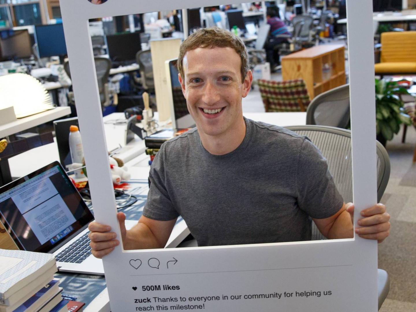 Facebook Is Paying Cash to Get Vine and YouTube Stars to Use Facebook Live