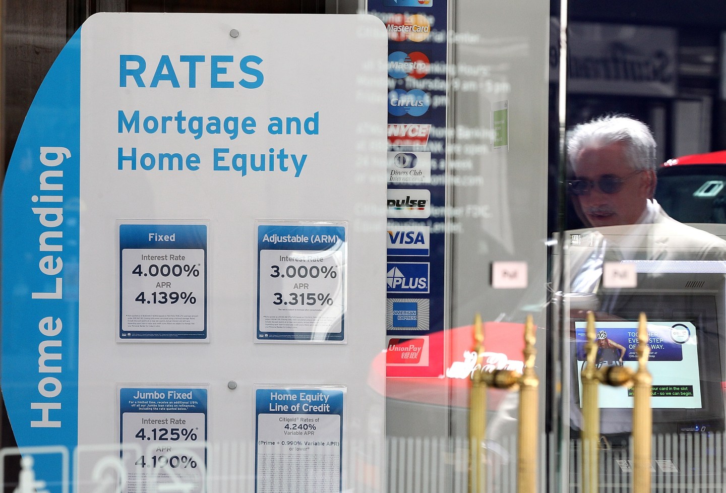 Long Term Mortgage Rates Fall To Historic Lows