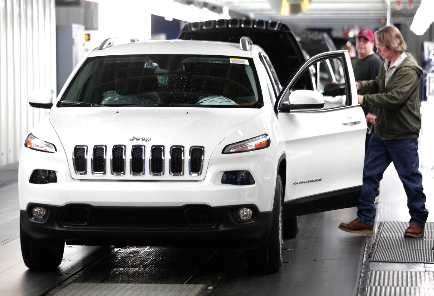 Chrysler Fiat Announces Jeep Brand Will Anchor Company Overhaul