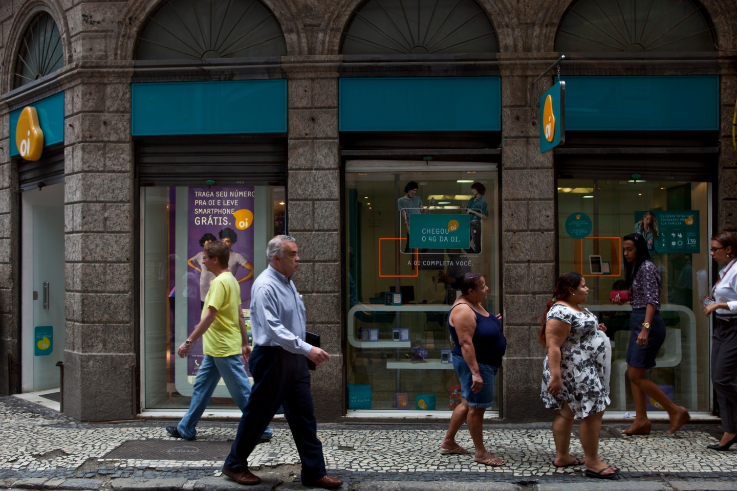 Oi to Combine With Portugal Telecom Into $17 Billion Giant