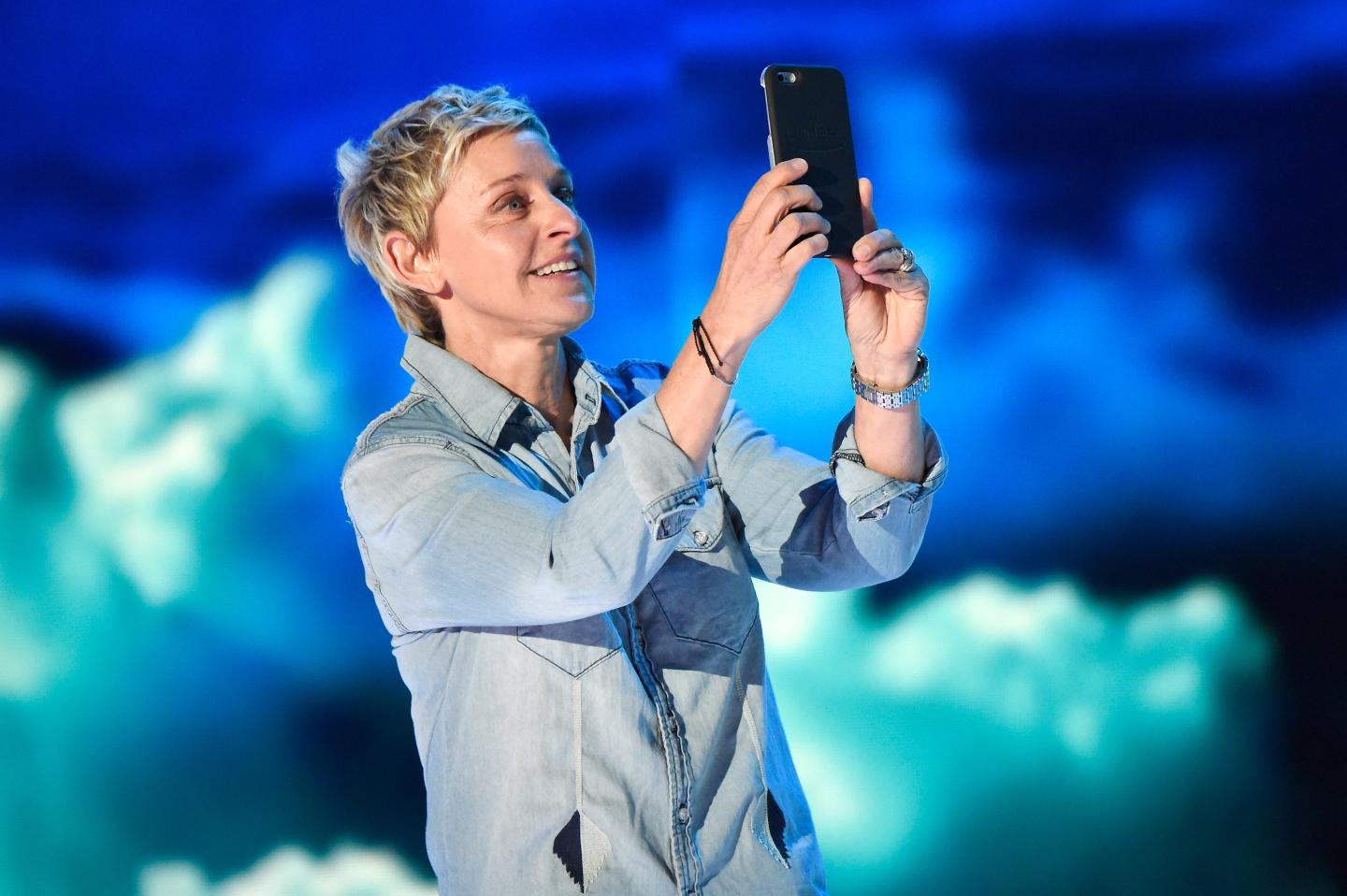 Nickelodeon's 2016 Kids' Choice Awards - Roaming Show