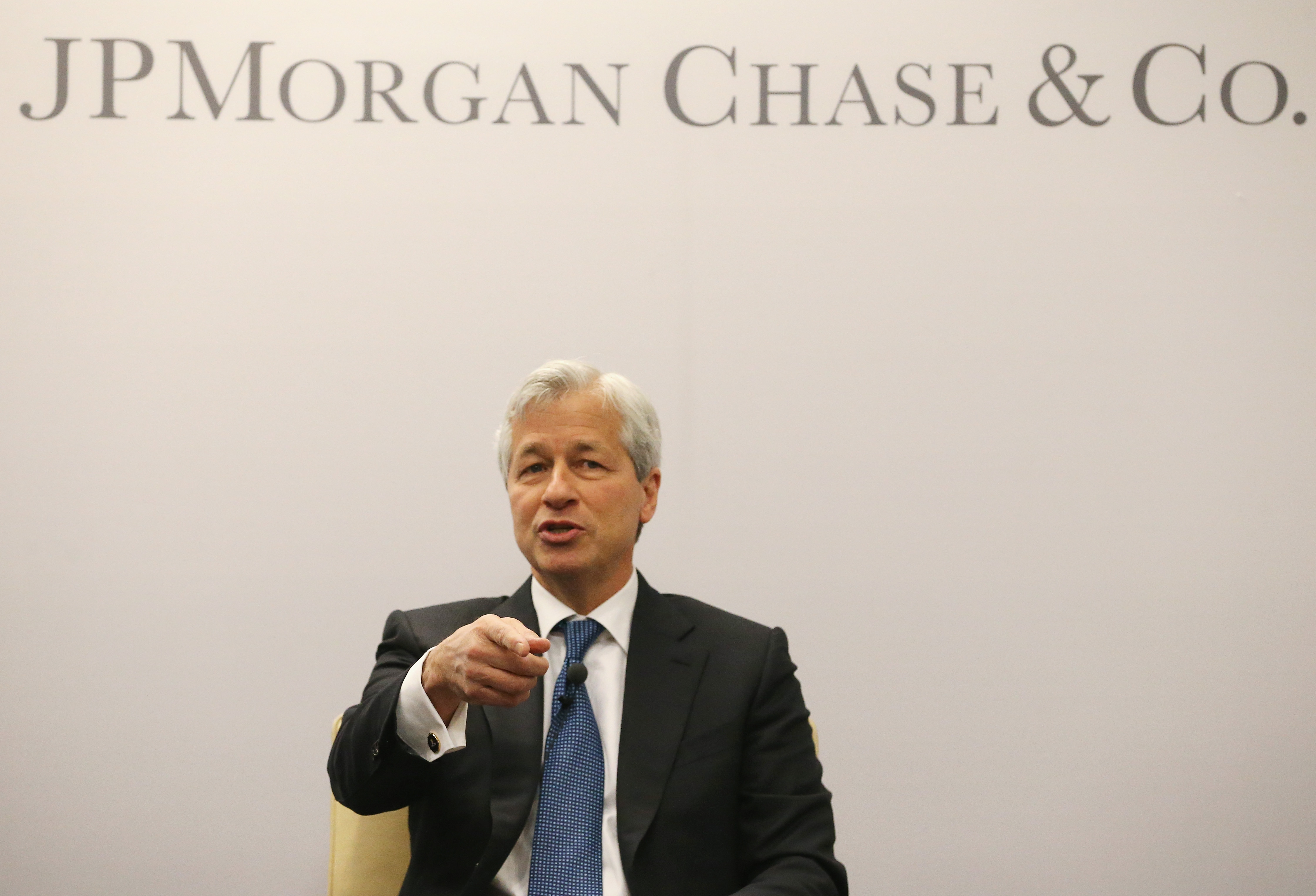 J.P. Morgan Chase Is Slashing More of Its Consumer Bank | Fortune