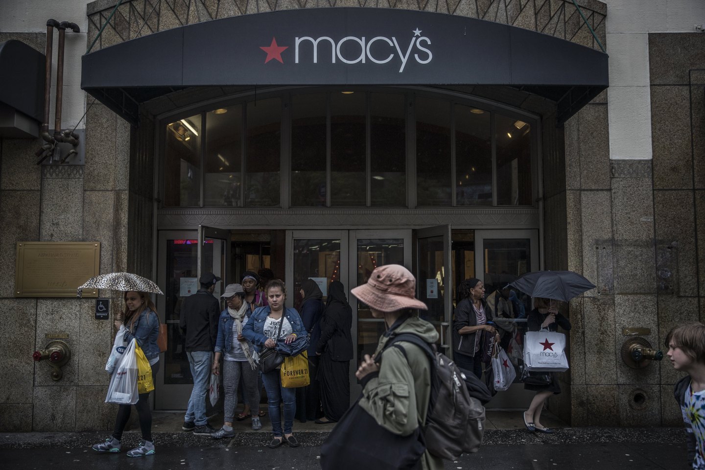 Shoppers In Brooklyn As U.S. Consumer Comfort Drops To Five-Month Low