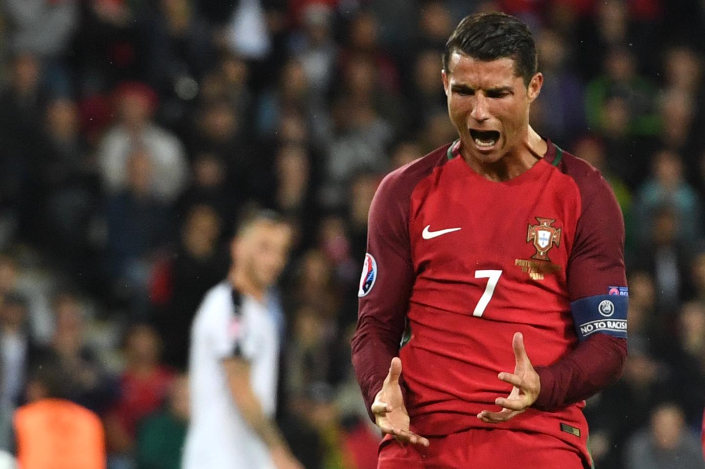 FBL-EURO-2016-MATCH24-POR-AUT