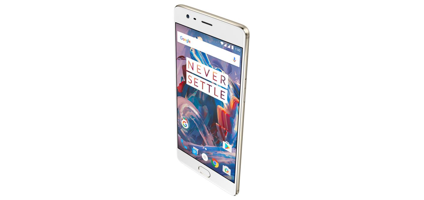 Smartphone Startup Fires Another Shot at Apple and Android Competitors