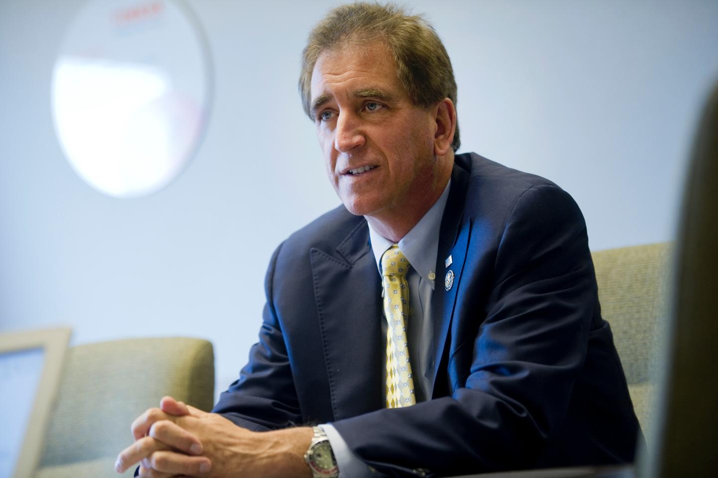 Rep. Jim Renacci campaigns