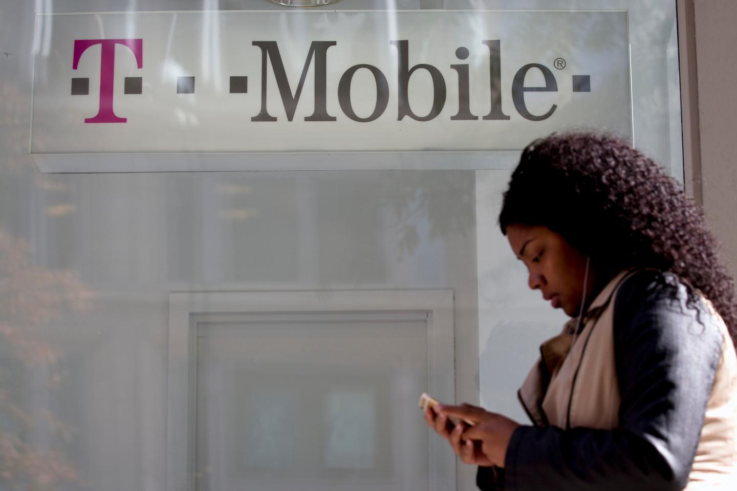 A T-Mobile US Inc. Store Ahead Of Earnings Figures