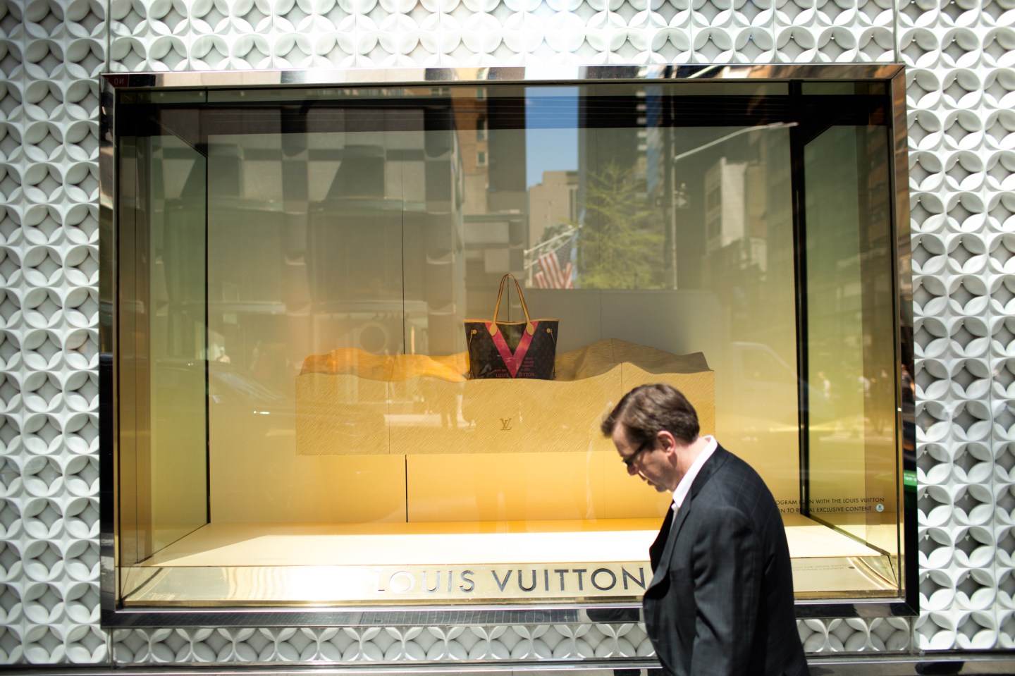 GDP Slows Significantly In First Quarter Of 2015