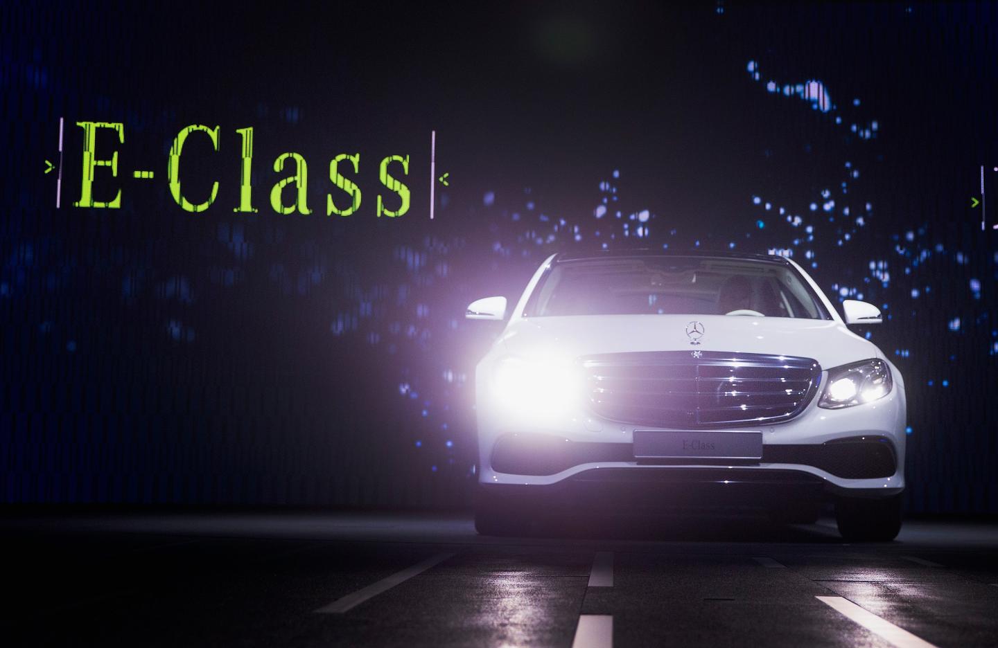 Buick And Mercedes Benz Reveal New Models Ahead Of N. American Int'l Auto Show