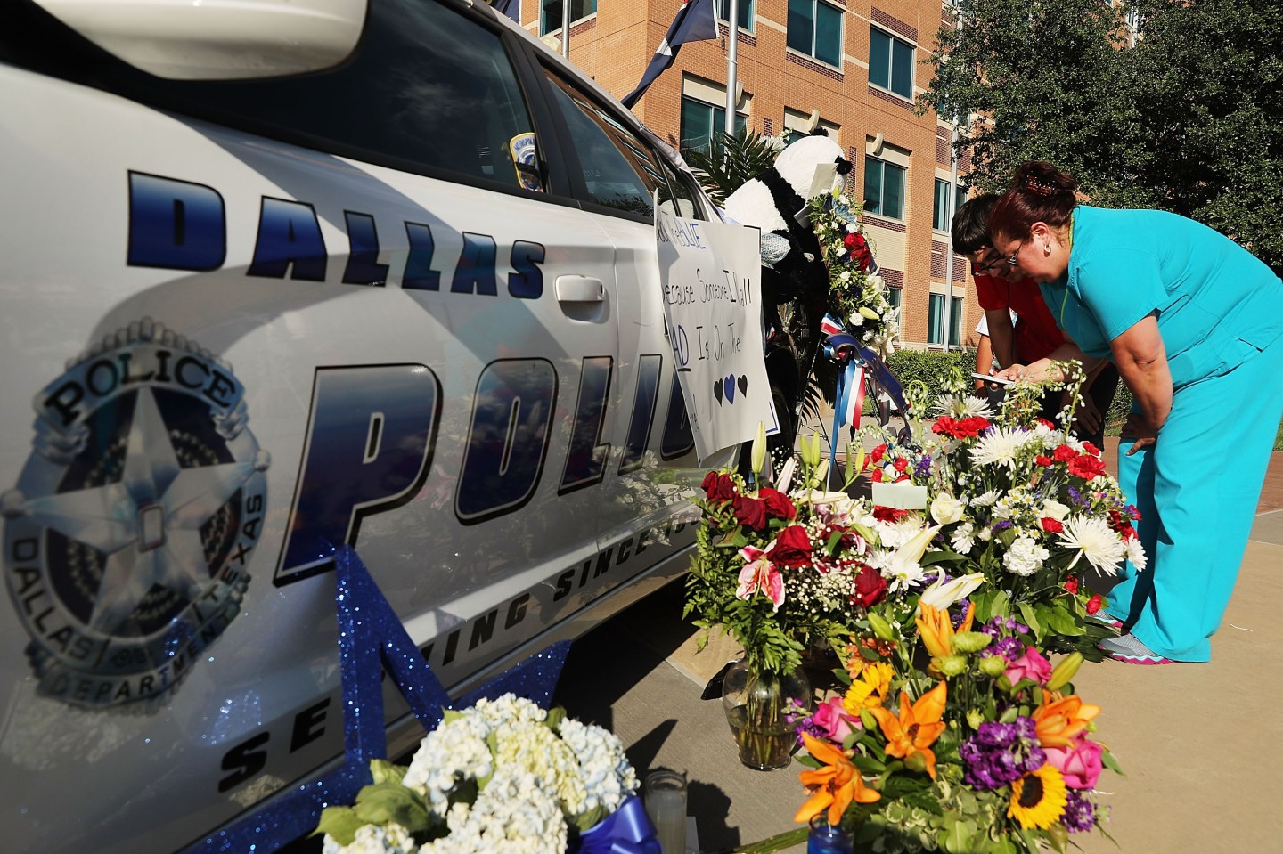 Five Police Officers Killed During Anti-Police Brutality March In Dallas