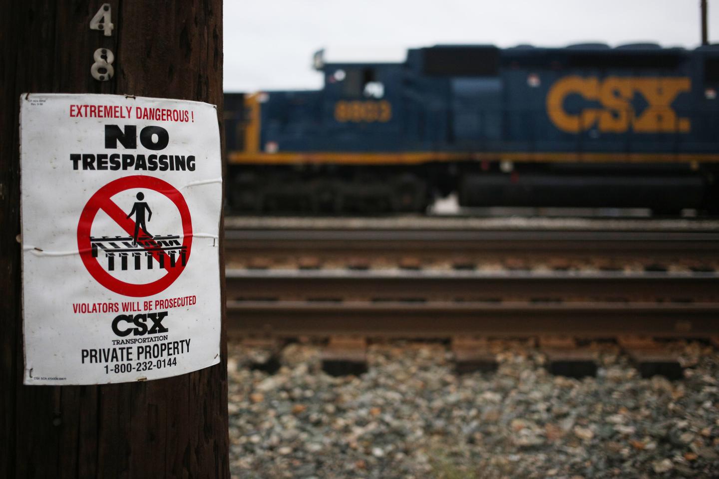 CSX Corp. Trains Haul Freight Ahead Of Earnings Figures