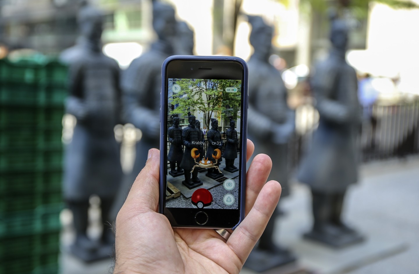 Chicago Field Museum's Terra Cotta warriors hunt game