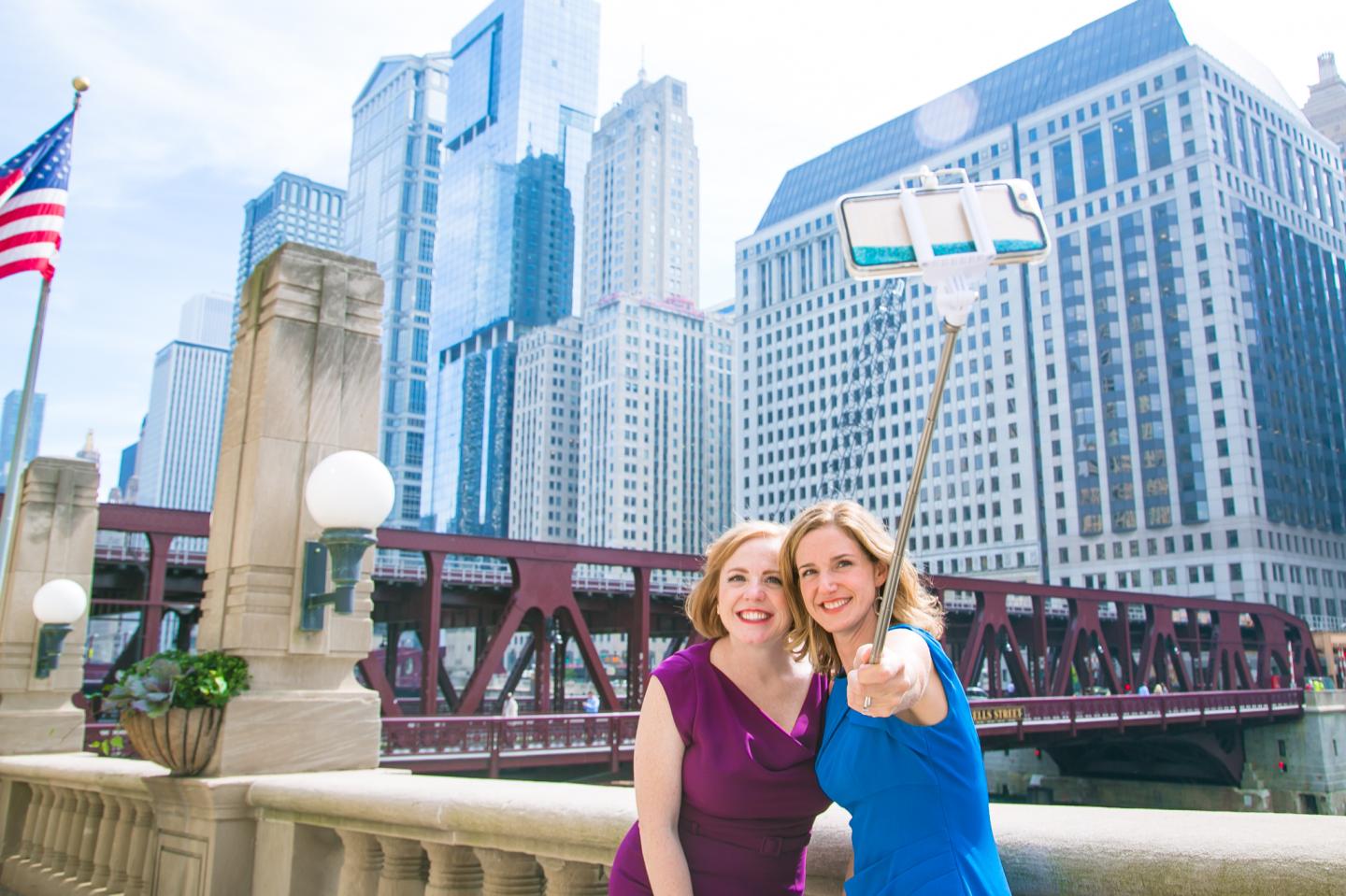 This Marketing Startup Pays People to Take Selfies