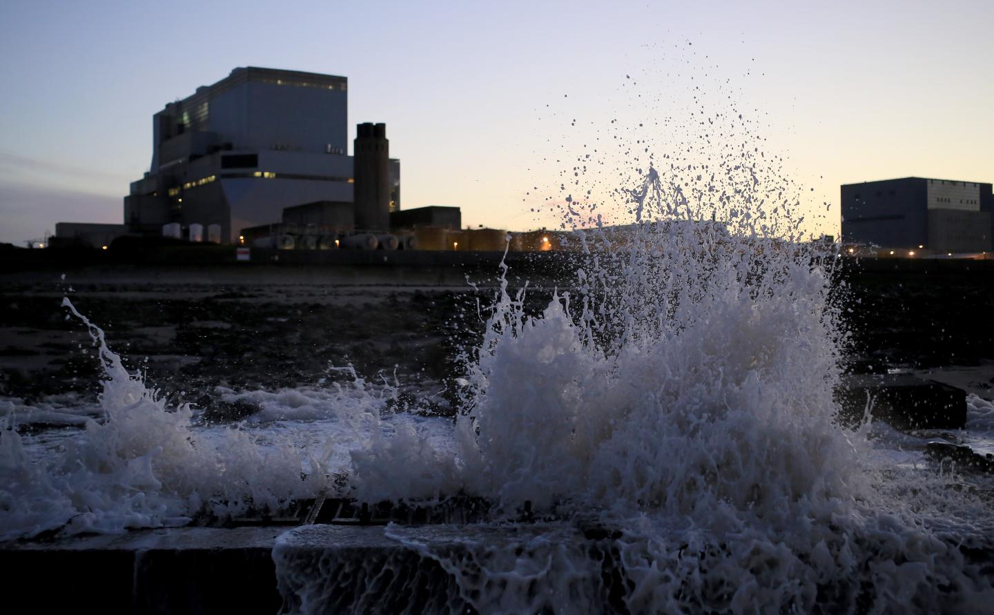 British Government Signs A Deal For New Nuclear Power Plant