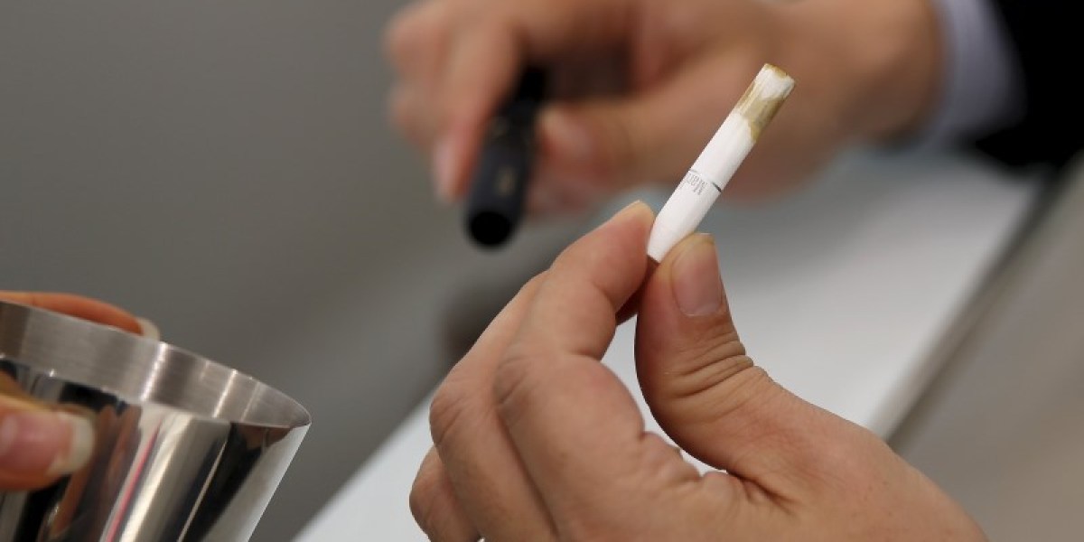 how many people die from smoking cigarettes a year OurWorldInData Tobacco is the cause of 8 million premature deaths each year  – 7M from smokers – 1.2M from secondhand smoke For reference: 1.2M people  die in road accidents each year [although