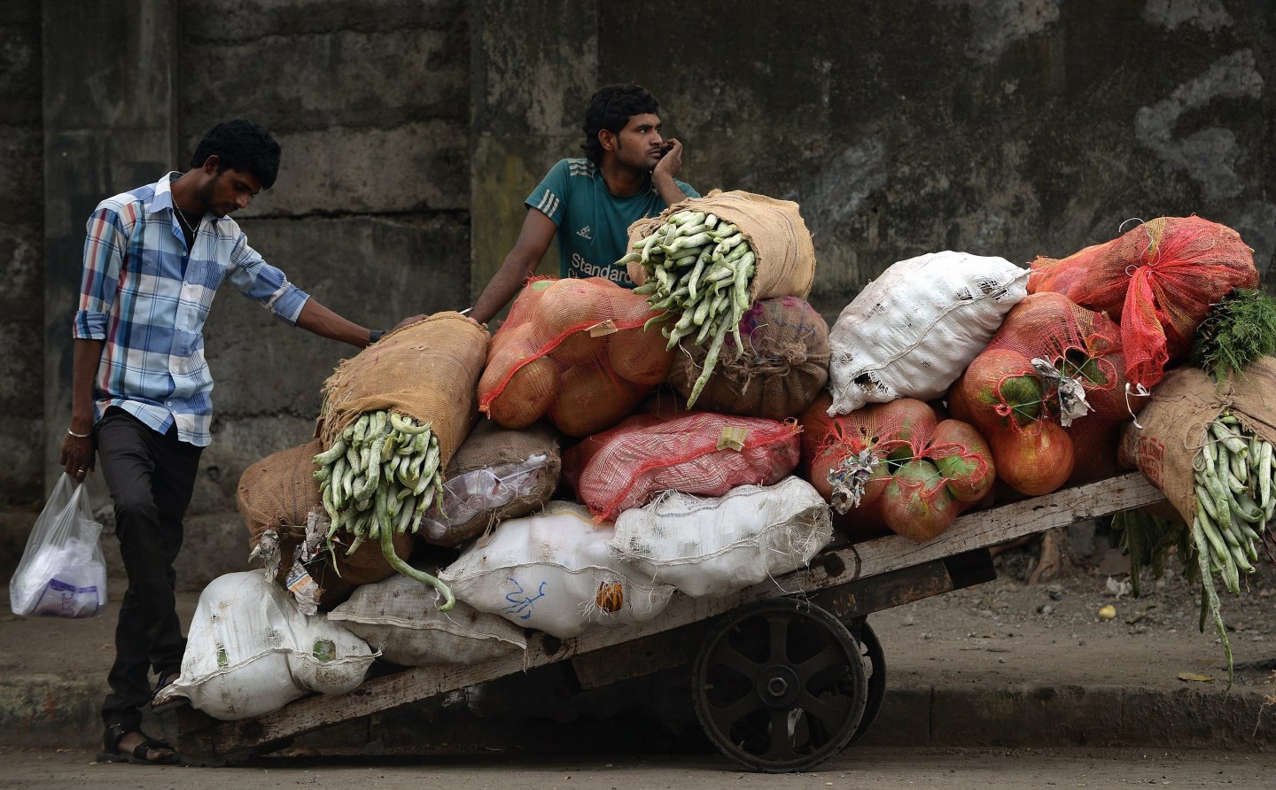 INDIA-ECONOMY-POLITICS-BUDGET