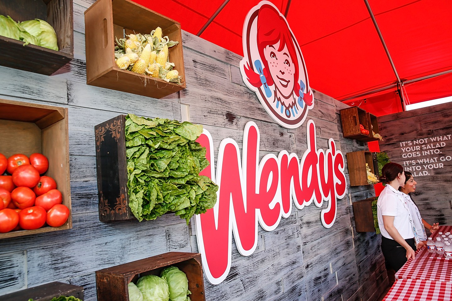 Wendy's Treats ACM Party For A Cause Festival Attendees To Fresh Made Salads