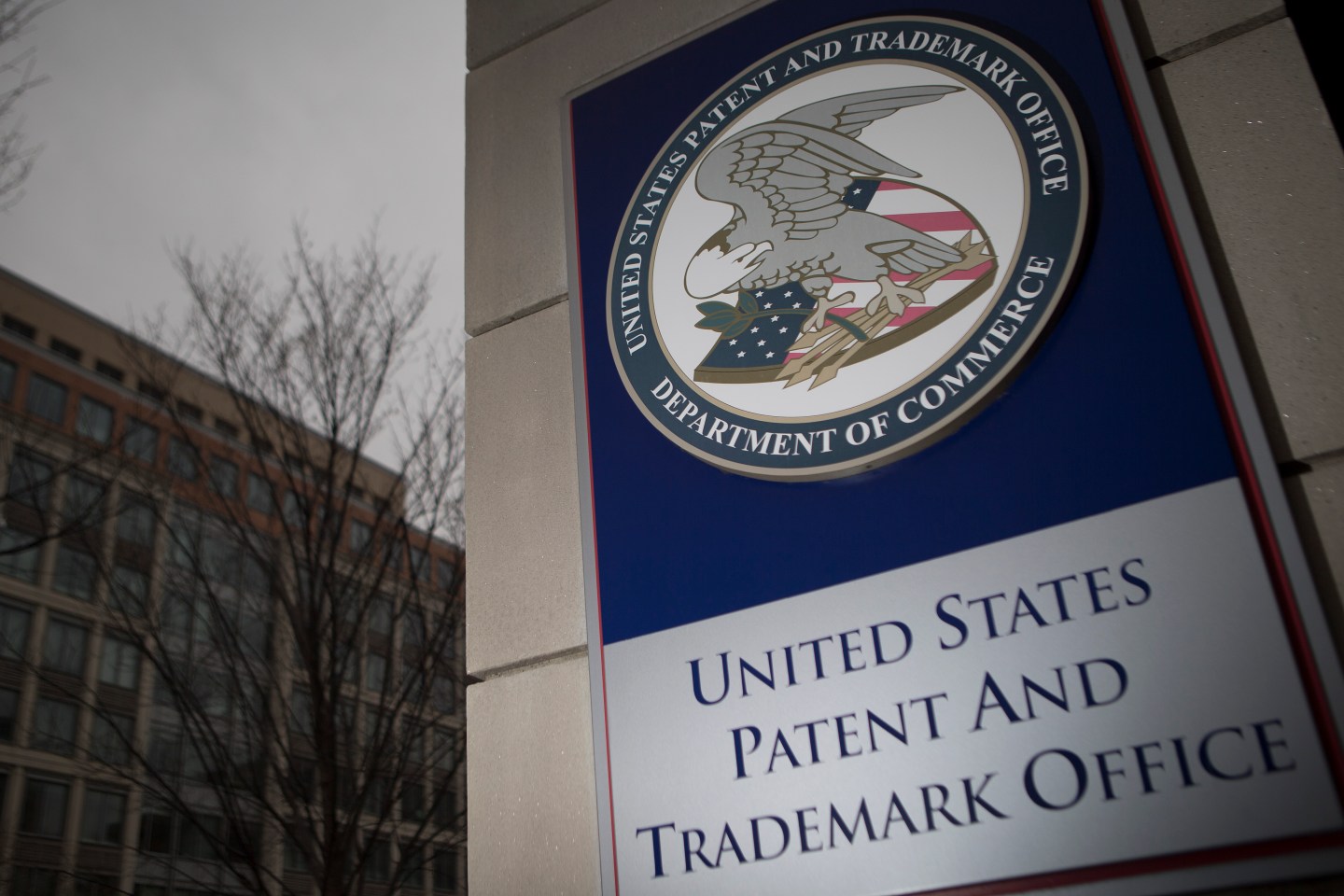 Leahy Delays Markup of Patent Bill Companies Oppose