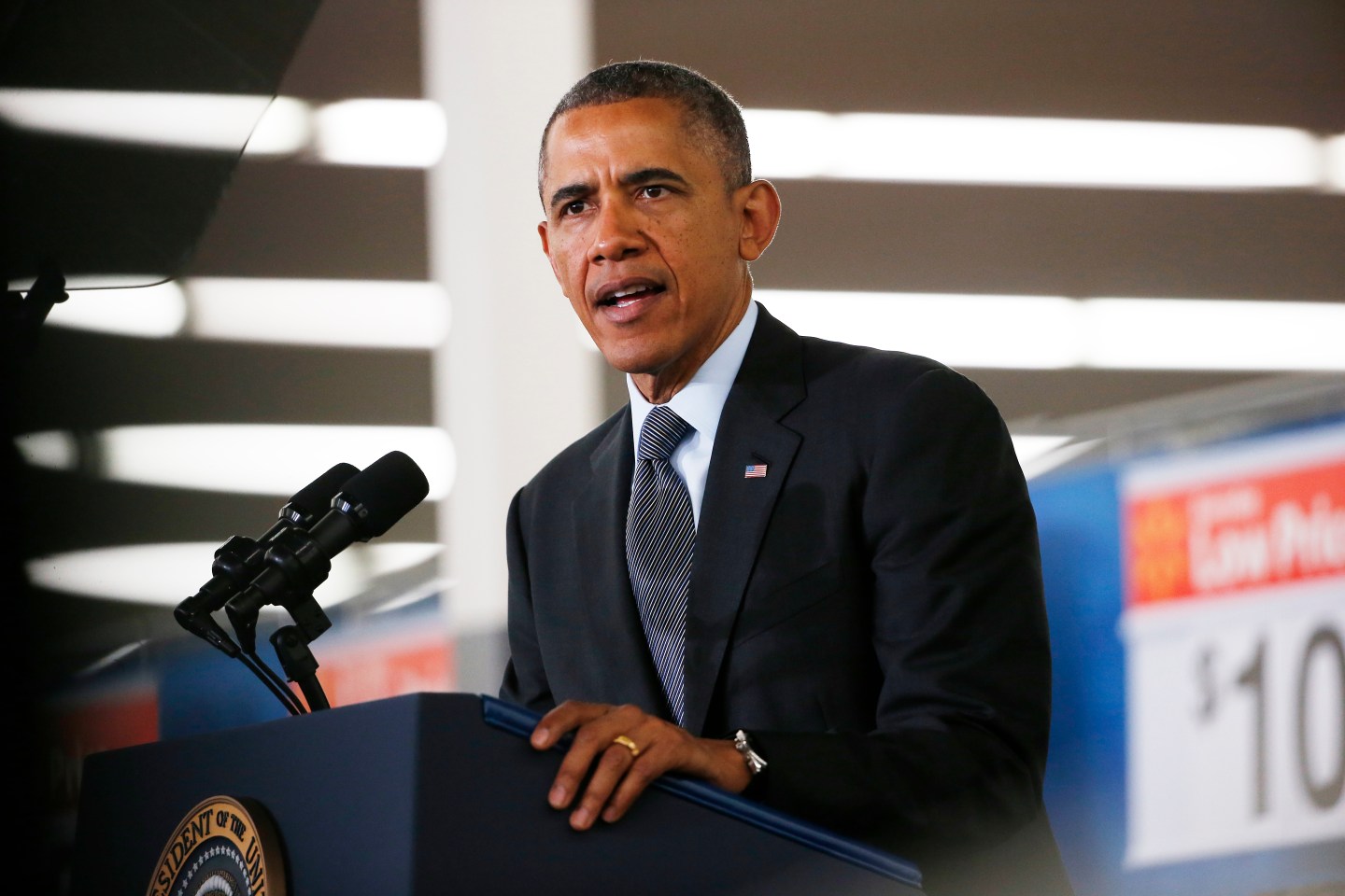 President Obama Speaks On Energy Efficiency At Mountain View Walmart