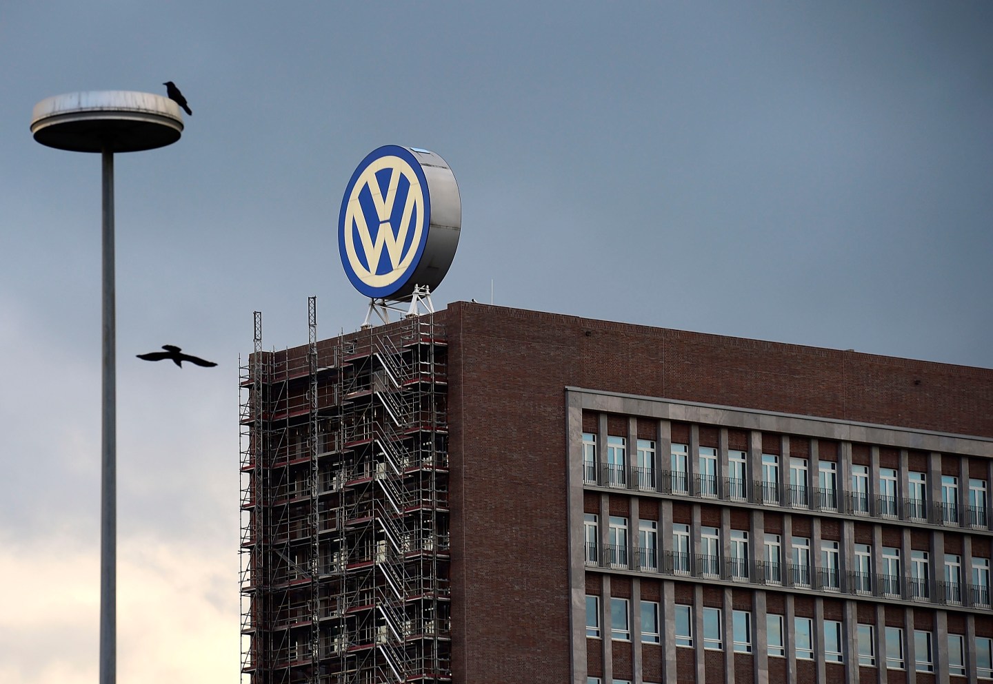 Volkswagen Senior Directors Meet For Crisis Talks As Emissions Scandal Widens
