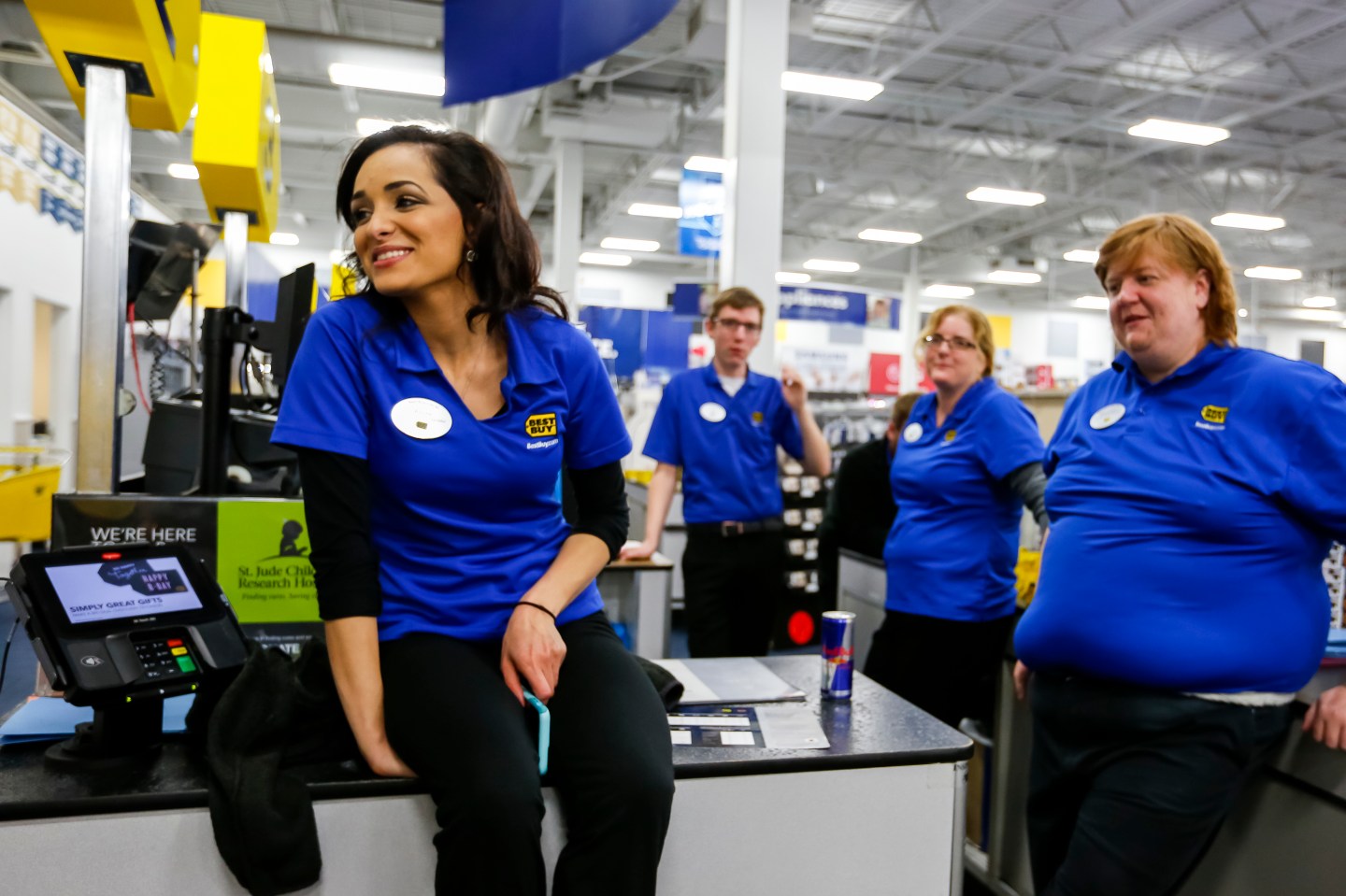 Midnight crowds get a jump on Black Friday