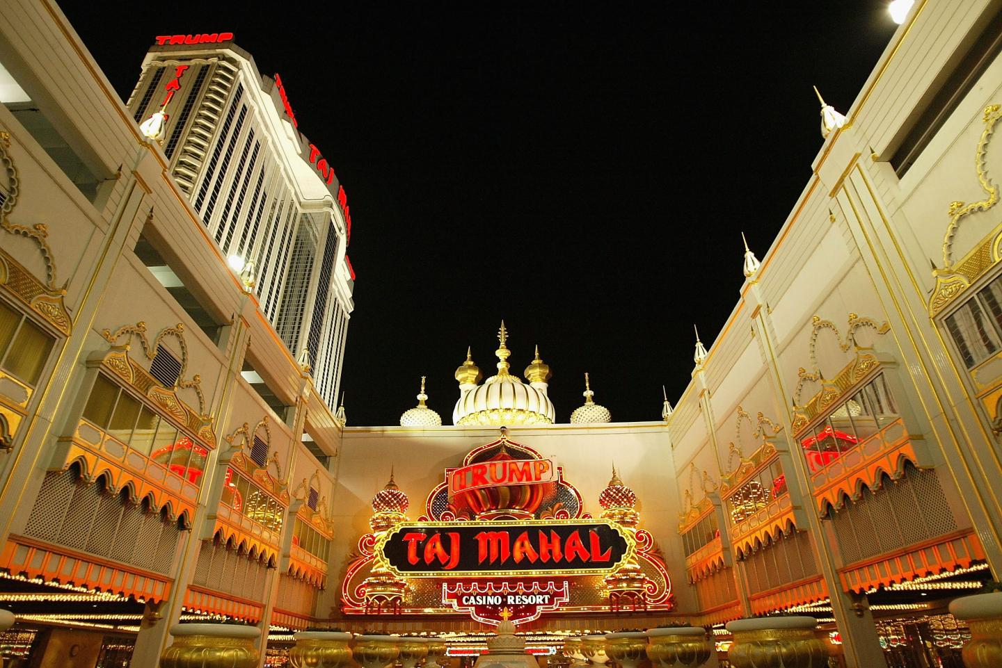 Trump Hotel And Casinos Doubles First Quarter Losses
