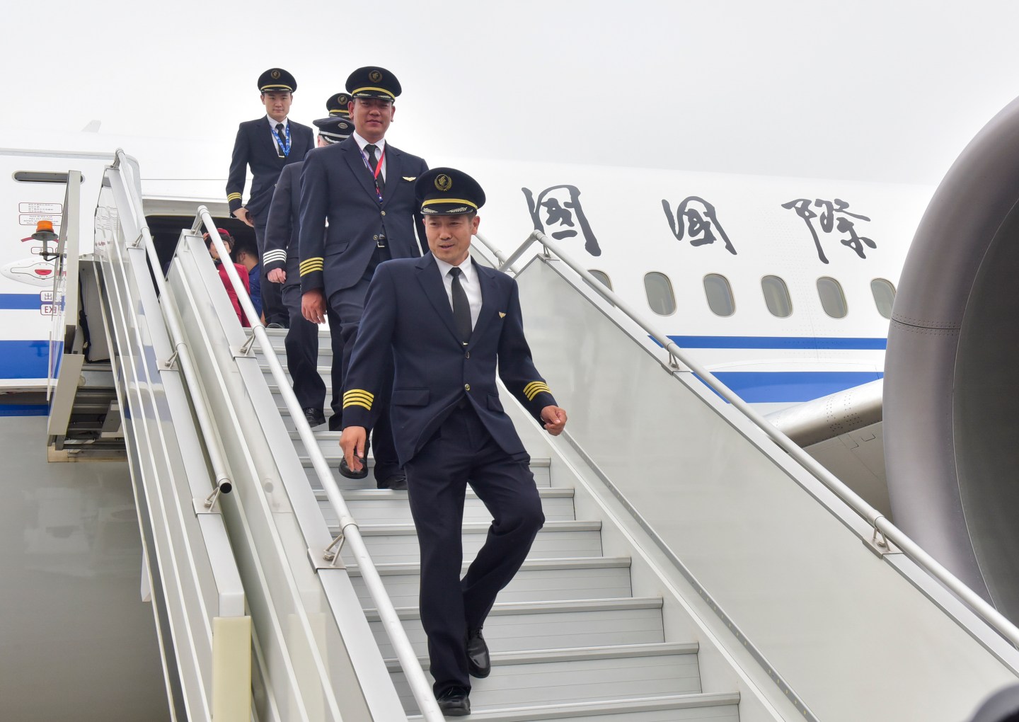 China's First Boeing 787-9 Aircraft Makes Its First Flight To Chengdu