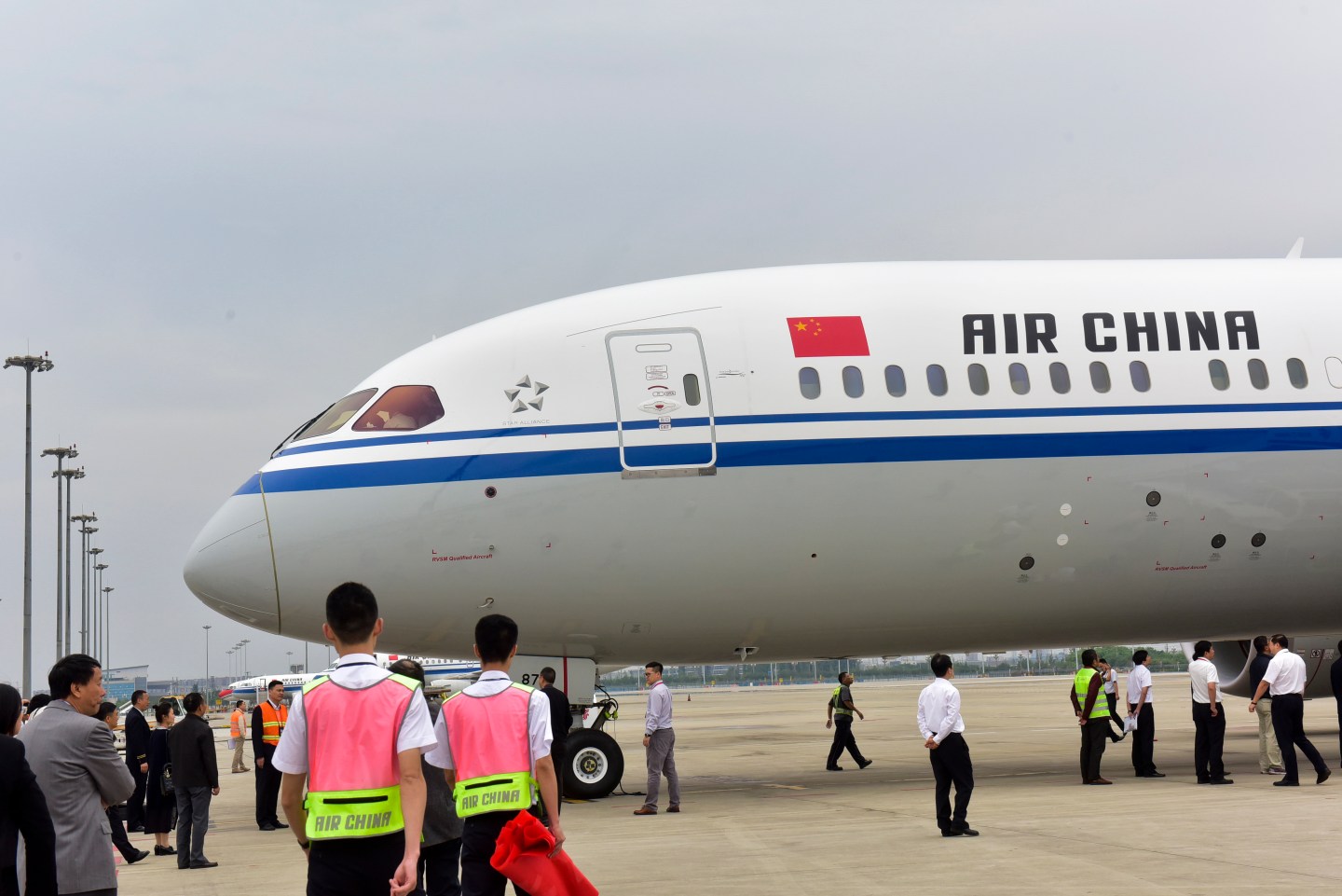 China's First Boeing 787-9 Aircraft Makes Its First Flight To Chengdu